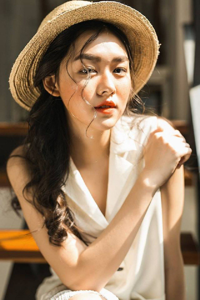 Ngất ngây vẻ đẹp trong trẻo của hotgirl San Nguyễn